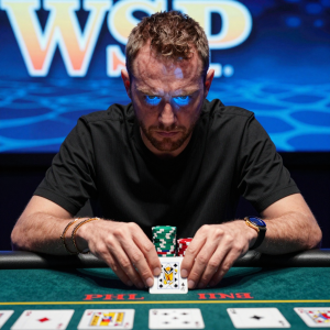 冰封王座：Phil Ivey的扑克帝国崛起与2012年命运转折